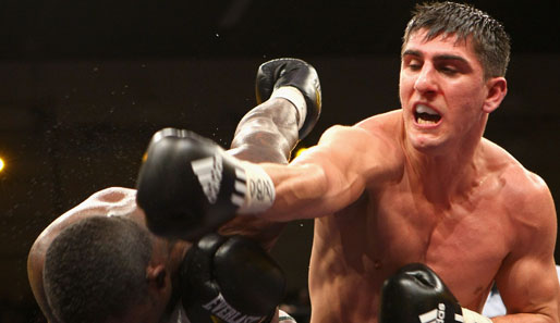 Marco Huck (r.) war vor seiner Boxkarriere Kickboxer