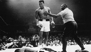 Das bekannteste Bild von Ali beim Kampf gegen Sonny Liston