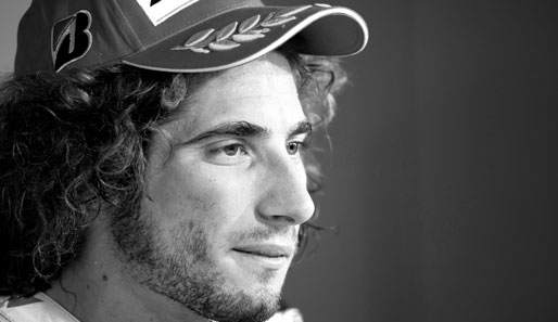 Die Trauer um den verunglückten MotoGP-Star Marco Simoncelli kennt in Italien keine Grenzen