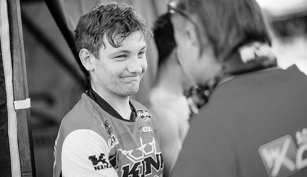 Große Trauer in der österreichischen Motorradszene: Motocrosser Rene Hofer ist bei einem Lawinenunglück ums Leben gekommen. Dies bestätigte das KTM-Team, für das Hofer startete, am Sonntag.