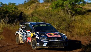 Jari-Matti Latvala liegt bei Halbzeit bei der Rallye Argentinien in Führung