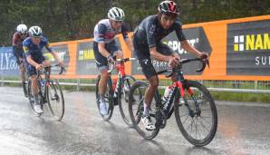 Der frühere Tour-Sieger Egan Bernal (r.) hat beim Giro d'Italia Kurs auf den Gesamtsieg genommen.