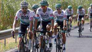 Das deutsche Team BORA-hansgrohe geht an den Start der Tour de France.