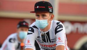 Bei einer Vorstellung vor dem Start der Tour de France haben die Athleten Mund-Nasen-Schutz getragen.