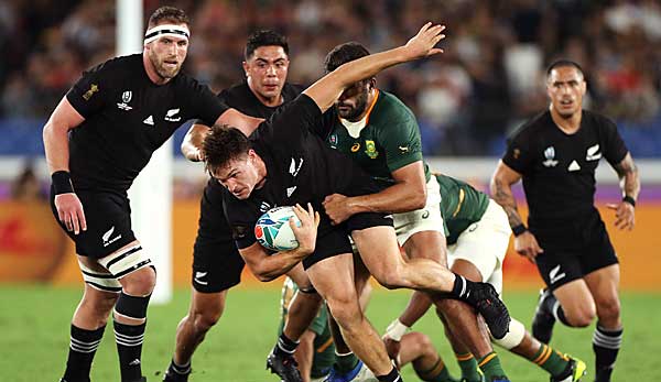 Die All Blacks setzten sich bei der Rugby-WM im Favoritenduell gegen Südafrika durch.