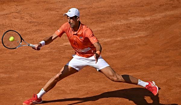 Novak Djokovic ist in Rom eine Runde weiter.