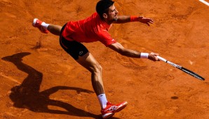 Novak Djokovic hat sich gegen den Favoriten Carlos Alcaraz durchgesetzt.