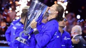 zverev-laver-cup-siegerehrung-1200