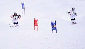 Hannah Kearney (l.) gewann WM-Gold auf der Doppel-Buckelpiste