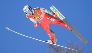 Kenneth Gangnes beim Springen in Planica