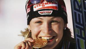 Antholz erwies sich bei der letzten WM, die in der Südtirol-Arena im Jahr 2007 ausgetragen wurde, als gutes Pflaster. Magdalena Neuners Stern ging damals mit drei WM-Titeln (Sprint, Verfolgung, Staffel) auf. Am Ende stand Platz eins im Medaillenspiegel.