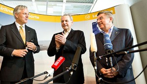 Thomas Bach (r.) übernimmt Amt und Wohnung von Jacques Rogge (M.)