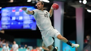 Für Kai Häfner geht es mit den deutschen Handballern heute im Olympia-Viertelfinale gegen Frankreich.