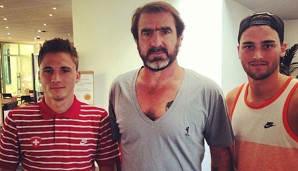 Noel Ott (l.) mit Fußball-Legende Eric Cantona