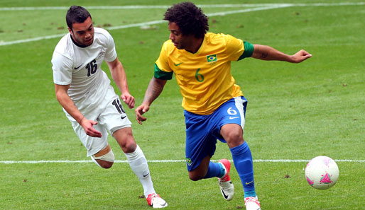 Marcelo (r.) steht mit der Selecao im Viertelfinale des olympischen Fußball-Turniers