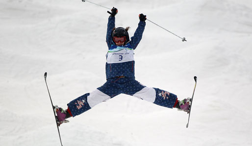 Hannah Kearney sicherte sich die Gold-Medaille auf der Buckelpiste