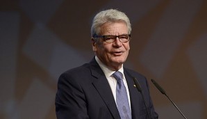 Die Entscheidung von Joachim Gauck den Winterspielen fernzubleiben, sorgt weiter für Diskussionen