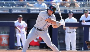 Tim Tebow gelang im fünften Inning gegen Miami ein Single