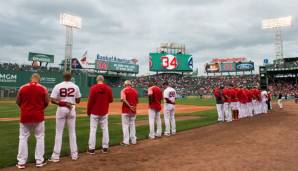 Die Boston Red Sox legten am Montag in ihrem Heimspiel gegen die Rangers eine Schweigeminute für Ortiz ein.