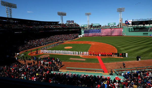 Die Boston Red Sox sollen 2018 mithilfe des Videoraums Handzeichen gegnerischer Catcher gestohlen haben.