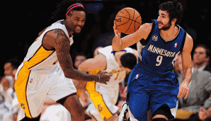 "Hier bin ich": Ricky Rubio hat den Ball, Jordan Hill hat das Nachsehen