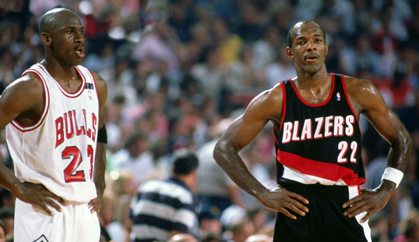 Drexler (r.) im Duell mit Michael Jordan in den NBA-Finals 1992