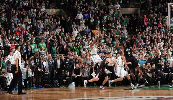 Die Boston Celtics setzen sich in der Overtime durch