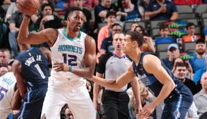 Dwight Howard dominiert erneut unter den Brettern und führt die Hornets zum knappen Sieg