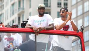 Auch Howard hat eine Verbindung zu LeBron: Die letzten drei Jahre seiner Karriere spielten beide zusammen in Miami. 2012 und 2013 wurden beide gemeinsam Champions. 2013 wechselte der Big Man dann auf die Trainerbank.