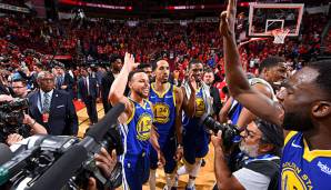 Stephen Curry und Draymond Green feiern den Einzug der Warriors in die Western Conference Finals.