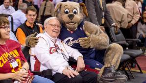 Cleveland Cavaliers: Warren Buffett ist ein Fan von LeBron James und einer der reichsten Menschen auf der Welt. Nicht wenige Cavs-Fans wünschen sich schon länger, dass Buffett das Team dem aktuellen Besitzer Dan Gilbert abkauft …