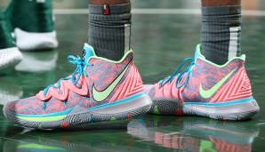 Kyrie Irving stieg 2014 zum 20. Spieler der Nike-Geschichte mit einem eigenen Signature Shoe auf - und zum ersten seit Durant sieben Jahre zuvor. Mittlerweile stellt der Nets-Guard die fünfte Version zur Schau.