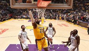 LeBron flirtet gegen die Nets an einem Triple-Double - dennoch verlieren die Lakers denkbar knapp.