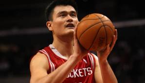 Platz 10: Yao Ming – zog seine Spieler-Option über 17,7 Mio. Dollar bei den Houston Rockets.