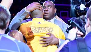 Das interessierte an diesem Abend aber natürlich niemanden. Stattdessen geriet unter anderem Magic Johnson ins Schwärmen: "60 Punkte von Kobe Bryant in seinem letzten Spiel ist die größte Abschiedsvorstellung, die ich im Sport je gesehen habe."