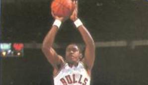 Ein Gunner, der noch immer einen NBA-Rekord hält. Higgins spielte 1985/86 für gleich vier verschiedene Teams (Sonics, Spurs, Nets und Bulls). War später in Charlotte als GM und später Präsident beschäftigt.