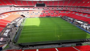 Das Wembley-Stadion mit Football-Stangen - ein ungewohnter Anblick
