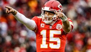 OFFENSE - Quarterback: PATRICK MAHOMES (Kansas City Chiefs) - Durchschnittliches Jahresgehalt: 45 Millionen Dollar (Gesamtvertrag: 10 Jahre/450 Millionen Dollar 2020)