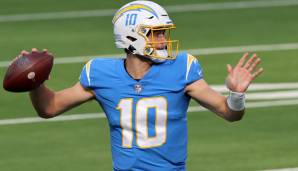 9. JUSTIN HERBERT - Los Angeles Chargers. Deep Attempts: 23-of-61, 885 Yards, 11:3 TD-to-INT Ratio, 104.7 Passer Rating / Comp: 37.7 Prozent / xComp: 28.6 Prozent / CPOE: +9.1 Prozent