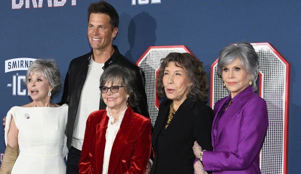 Tom Brady weilte bei der Premiere des Films "80 for Brady" mit den Hollywood-Granden Rita Moreno, Sally Field, Lily Tomlin und Jane Fonda (v.l.).