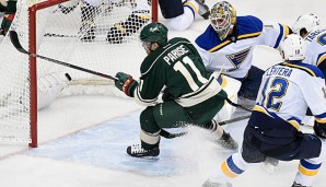 Zach Parise (l.) schenkte den Blues gleich zwei Buden ein