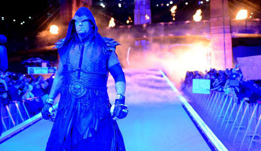 Immer wieder beeindruckend: der legendäre Entrance des Undertaker
