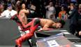 Shinsuke Nakamura (r.) turnte bei WrestleMania gegen WWE Champion AJ Styles