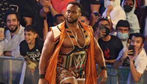 WWE-Star Big E hat sich bei einem Unfall in einer Smackdown-Show schwer verletzt.