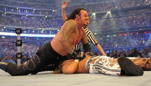 WrestleMania XXV: Auf den Sieg gegen Edge folgte das wohl beste Mania-Match des Undertakers. Gegen "HBK" Shawn Michaels musste die Legende alles zeigen - und siegte