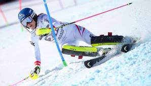 Christine Scheyer: Die Vorarlbergerin bricht im Februar in Crans-Montana wegen Schmerzen im rechten Knie die Saison ab. Die Belastung für das Knie ist zu groß...