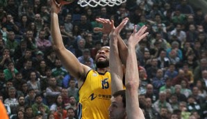 Reggie Redding (l.) und Alba Berlin hoffen weiter auf die Playoffs