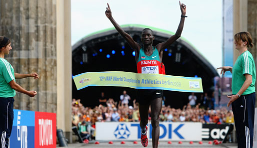 Erster von einem afrikanischen Siegertrio wurde der Kenianer Abel Kirui, vor Landsmann Emmanuel Mutai und dem Äthiopier Tsegay Kebede