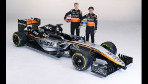 Sergio Perez und Nico Hülkenberg stellten sich schon vor der Präsentation zum Fototermin auf