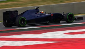 Zum ersten Test war Toro Rosso noch nicht rechtzeitig fertig, um den STR11 ordentlich zu bekleben, außerdem fehlten noch Teile